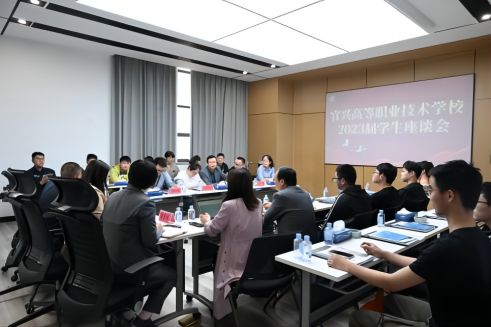 校企共培 未来可期丨js345线路检测股份召开2023届实习生座谈会