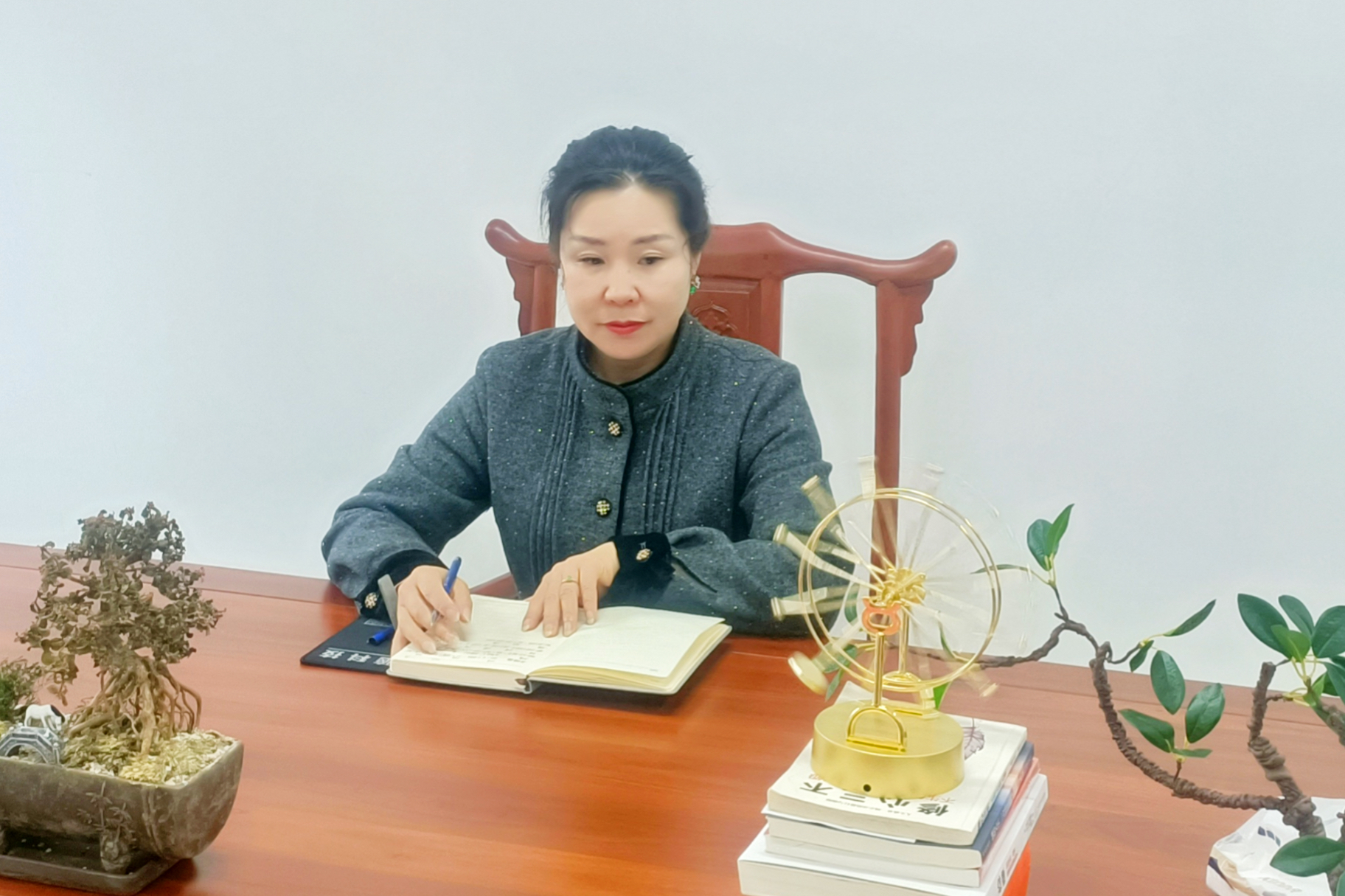 真正的热爱，铸就销售女王——访js345线路检测电缆营销经理杨华
